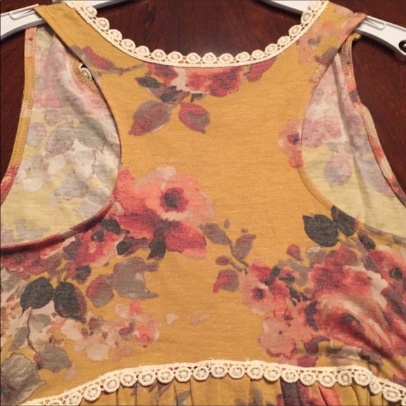 💥HP💥🌼Vintage Print Maxi Dress🌼 - Picture 2 of 2